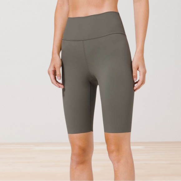 lululemon athletica Women's Bike Shorts in Olive - Picture 1 of 9